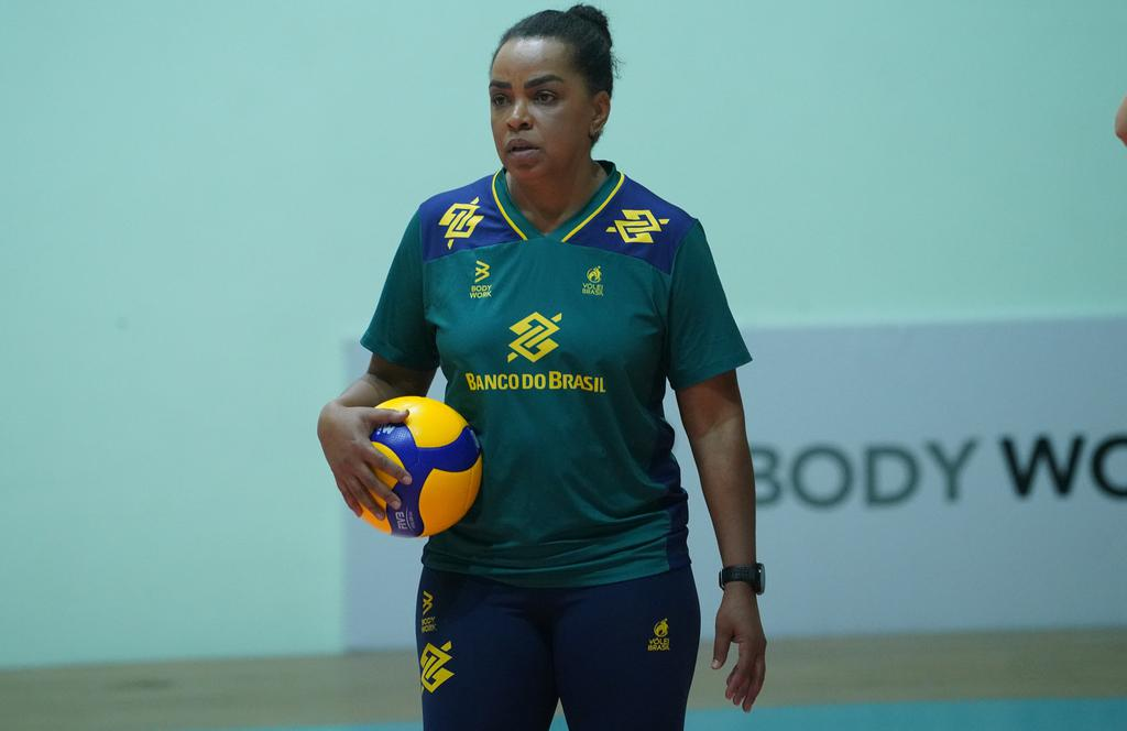 Sul-Americano marca estreia de Fofão como treinadora da seleção feminina sub -17 - Imprensa Brasília