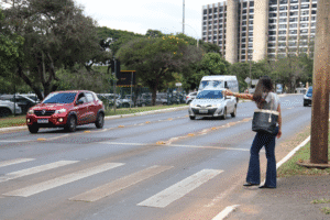 Mês de férias escolares exige mais cuidado no trânsito
