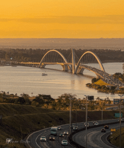 Ponte Juscelino Kubitschek — o cartão-postal de Brasília