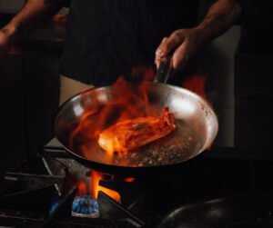 Cantucci 15 anos: Mês da Mulher, filé Wellington, executivo e happy hour