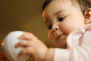 Neta do Rei Pelé ganha festa intimista no Noroeste