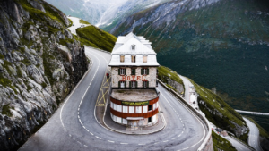 Hotel Belvedere: o ícone suíço que virou ruína fascinante nos Alpes