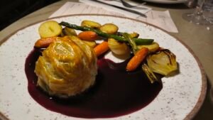 Beef Wellington revisitado no aniversário do Cantucci