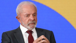 “Taxa das blusinhas” é o maior erro recente do governo Lula, diz pesquisa