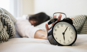 “Jet lag social”: quando o relógio biológico entra em conflito com a rotina