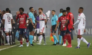 Flamengo ganha pontos após jogo cancelado na Libertadores
