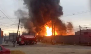 Prefeitura de Itaquaquecetuba interdita área após incêndio em fábrica